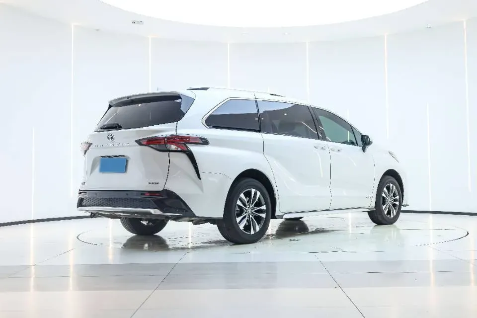 2023 Toyota Granvia 2.5L 189HP L4 E-CVT Hybrid,autocango,china used car exporter,china ev exporter,chinese used car exporter,chinese used ev exporter