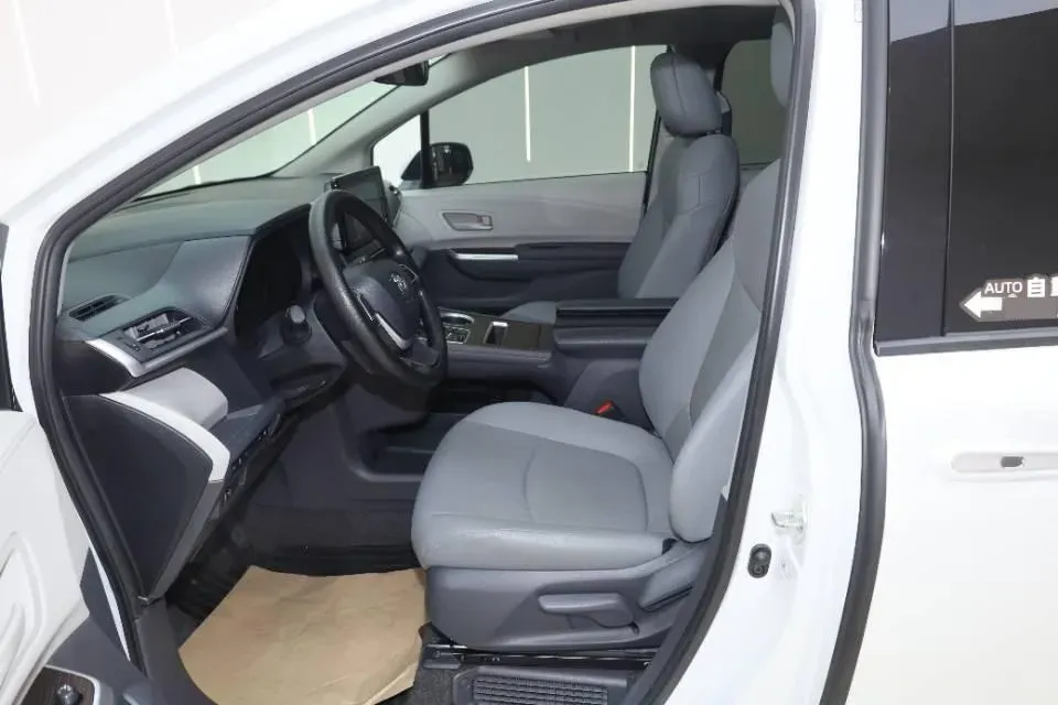 2023 Toyota Granvia 2.5L 189HP L4 E-CVT Hybrid,autocango,china used car exporter,china ev exporter,chinese used car exporter,chinese used ev exporter