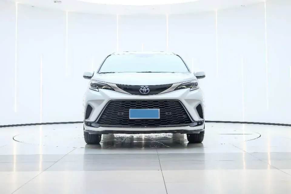2023 Toyota Granvia 2.5L 189HP L4 E-CVT Hybrid,autocango,china used car exporter,china ev exporter,chinese used car exporter,chinese used ev exporter