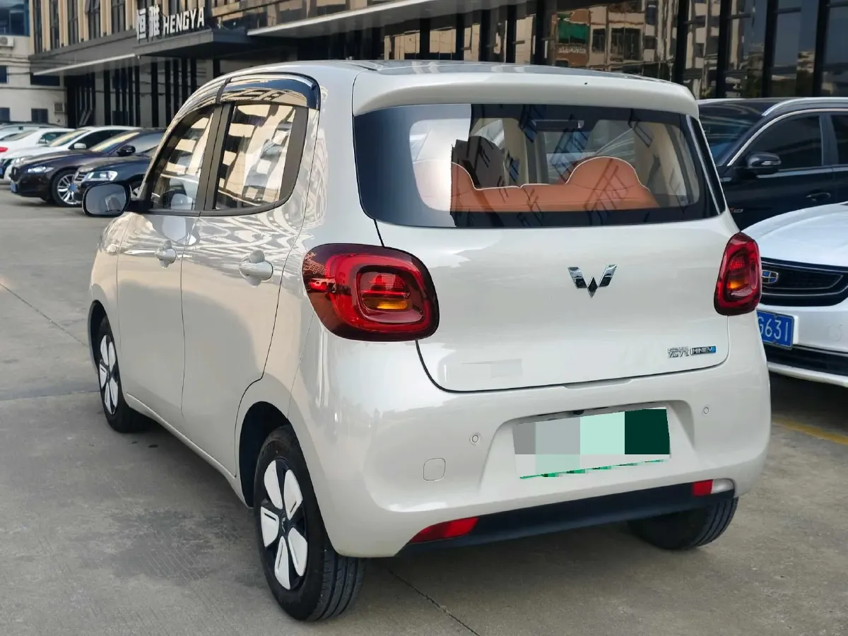 2025 WuLing HongGuang MINI EV BEV 16.2KWH,autocango,china used car exporter,china ev exporter,chinese used car exporter,chinese used ev exporter