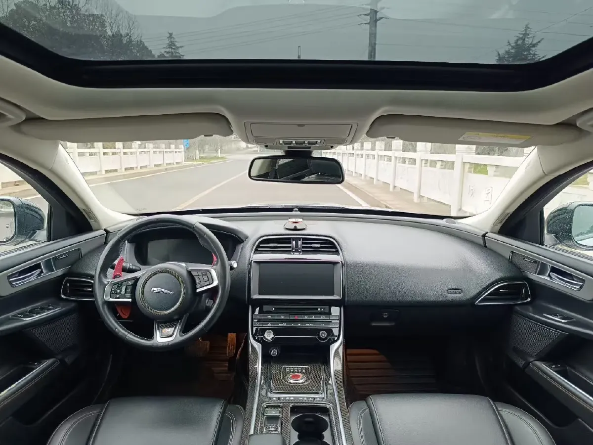 2018 Jaguar XEL 2.0T 200HP L4 8AT,autocango,china used car exporter,china ev exporter,chinese used car exporter,chinese used ev exporter