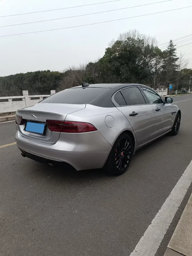 2018 Jaguar XEL 2.0T 200HP L4 8AT,autocango,china used car exporter,china ev exporter,chinese used car exporter,chinese used ev exporter