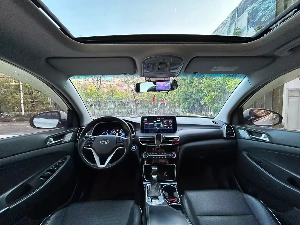 2019 Hyundai Tucson 1.6T 177HP L4 7DCT,autocango,china used car exporter,china ev exporter,chinese used car exporter,chinese used ev exporter