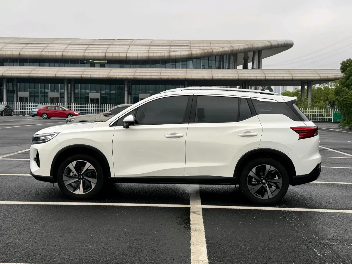 2024 GAC Trumpchi GS4 1.5T 177HP L4 7DCT,autocango,china used car exporter,china ev exporter,chinese used car exporter,chinese used ev exporter