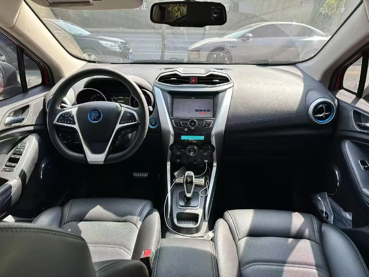 2018 BYD Yuan BEV 42KWH,autocango,china used car exporter,china ev exporter,chinese used car exporter,chinese used ev exporter