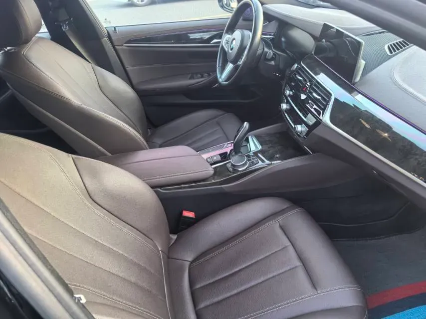 2020 BMW 5 Series 2.0T 184HP L4 8AT,autocango,china used car exporter,china ev exporter,chinese used car exporter,chinese used ev exporter