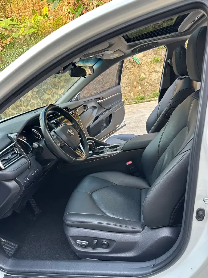 2019 Toyota Camry 2.0L 178HP L4 CVT,autocango,china used car exporter,china ev exporter,chinese used car exporter,chinese used ev exporter