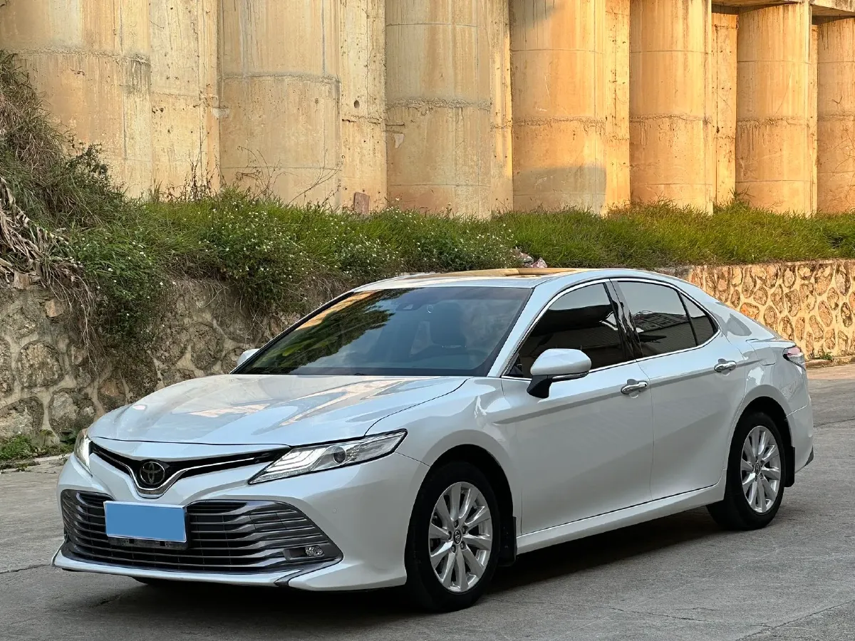 2019 Toyota Camry 2.0L 178HP L4 CVT,autocango,china used car exporter,china ev exporter,chinese used car exporter,chinese used ev exporter