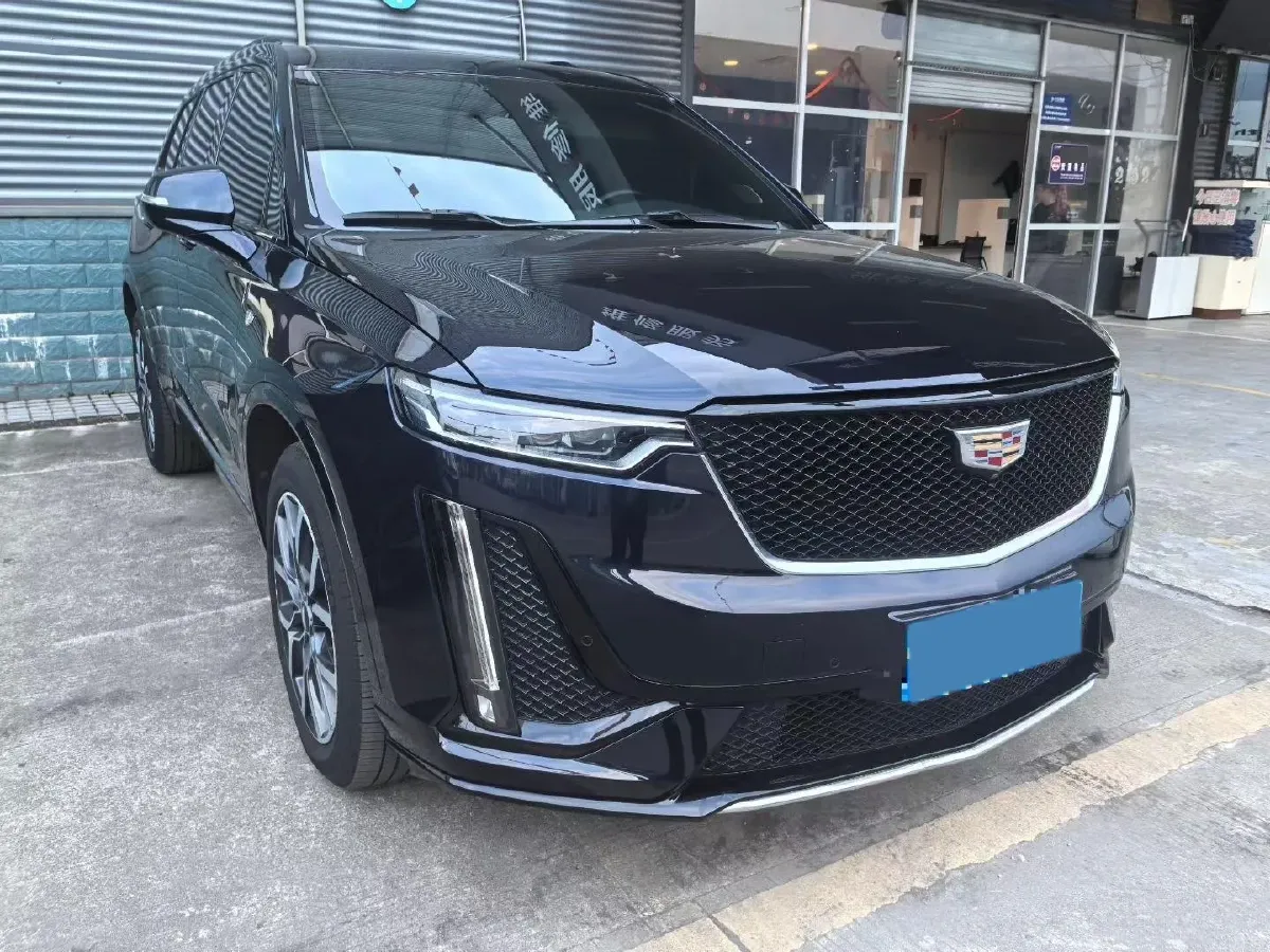 2022 Cadillac XT6 2.0T 237HP L4 9AT,autocango,china used car exporter,china ev exporter,chinese used car exporter,chinese used ev exporter