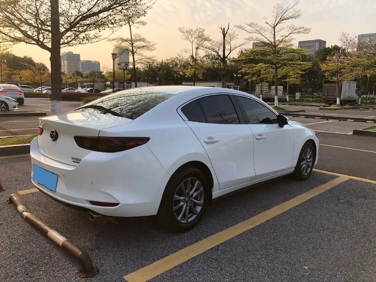 2023 Mazda 3 Axela 2.0L 158HP L4 6AT,autocango,china used car exporter,china ev exporter,chinese used car exporter,chinese used ev exporter