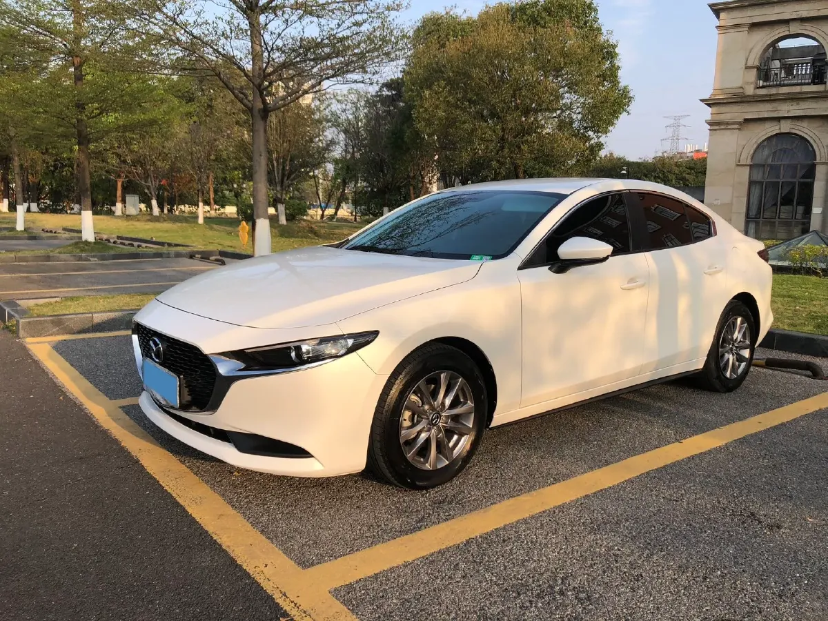 2023 Mazda 3 Axela 2.0L 158HP L4 6AT,autocango,china used car exporter,china ev exporter,chinese used car exporter,chinese used ev exporter