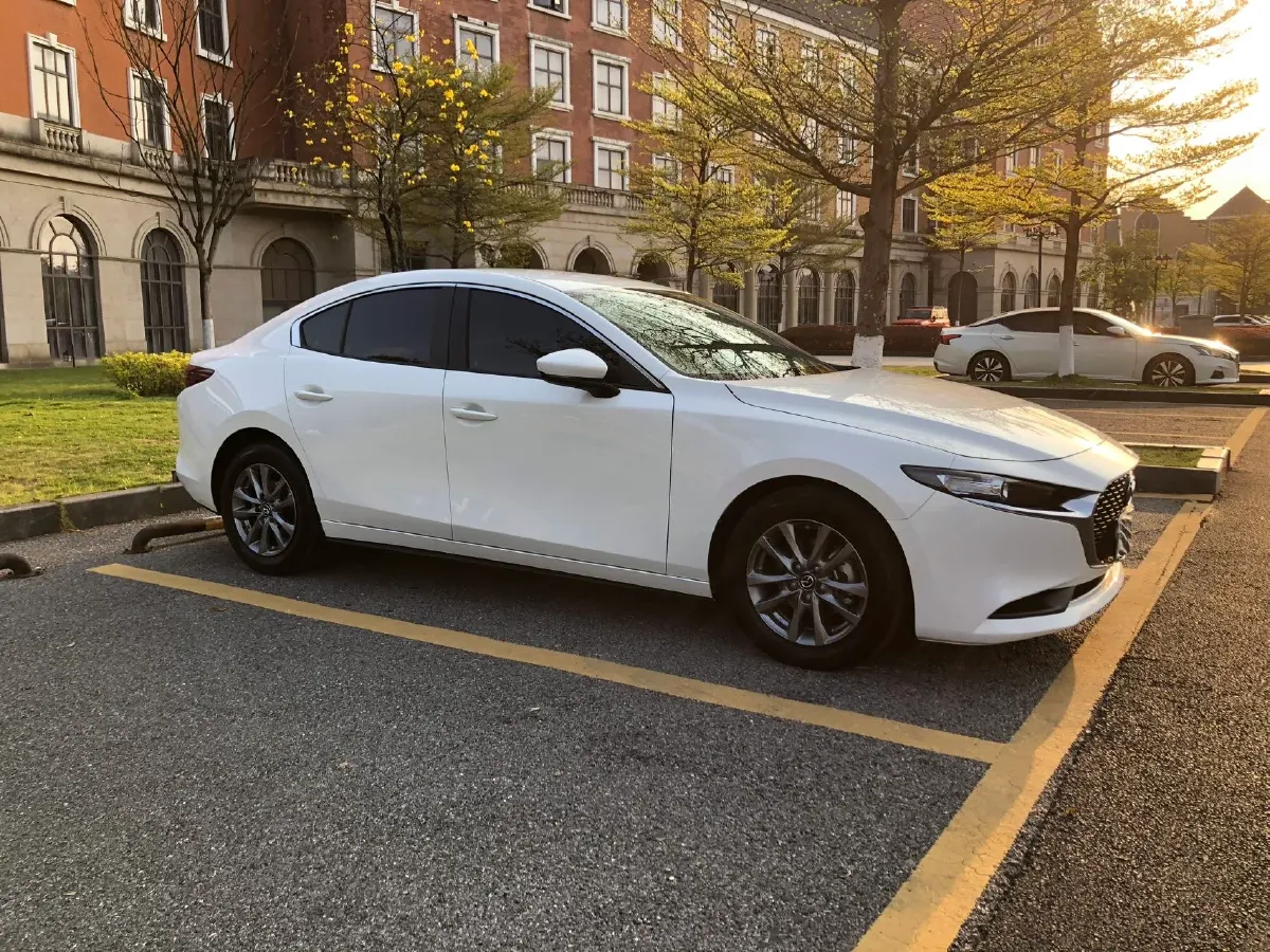 2023 Mazda 3 Axela 2.0L 158HP L4 6AT,autocango,china used car exporter,china ev exporter,chinese used car exporter,chinese used ev exporter