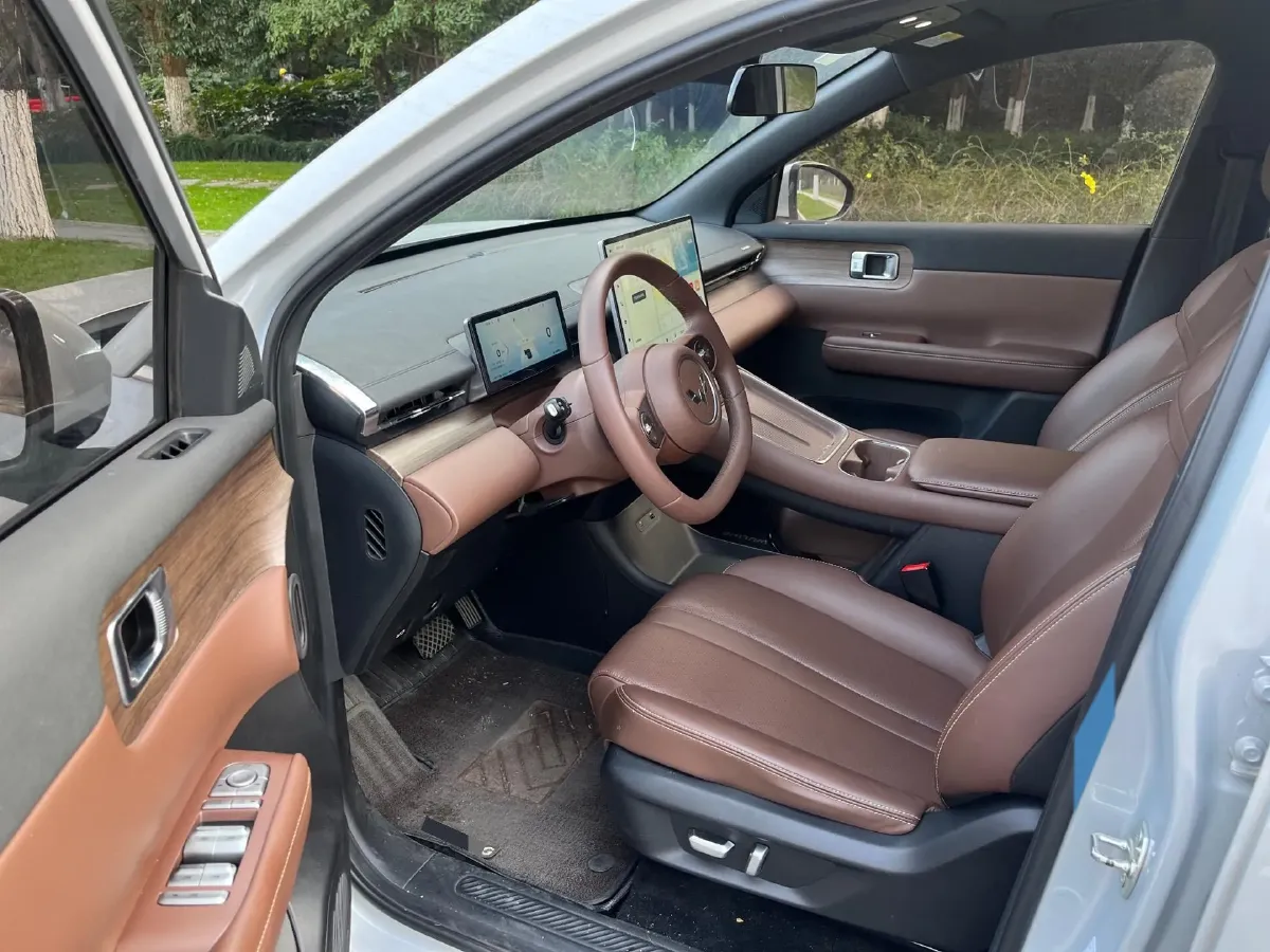 2024 WuLing XingGuangS BEV 60KWH,autocango,china used car exporter,china ev exporter,chinese used car exporter,chinese used ev exporter