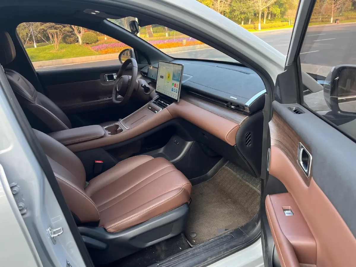 2024 WuLing XingGuangS BEV 60KWH,autocango,china used car exporter,china ev exporter,chinese used car exporter,chinese used ev exporter