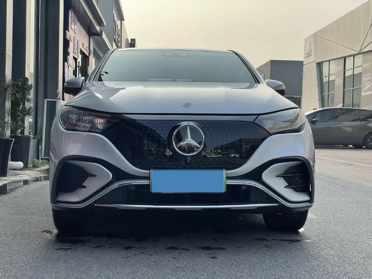 2023 Mercedes-Benz EQE SUV BEV 96.1KWH,autocango,china used car exporter,china ev exporter,chinese used car exporter,chinese used ev exporter