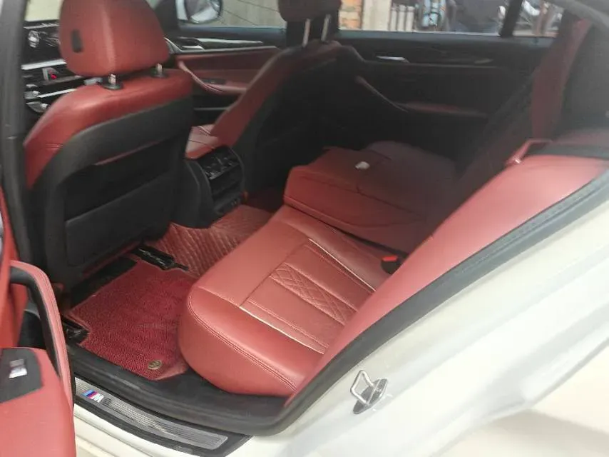 2021 BMW 5 Series 2.0T 184HP L4 8AT,autocango,china used car exporter,china ev exporter,chinese used car exporter,chinese used ev exporter