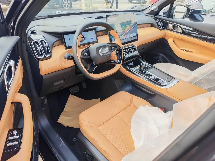 2025 Geely StarRay 1.5T 181HP L4 7DCT,autocango,china used car exporter,china ev exporter,chinese used car exporter,chinese used ev exporter