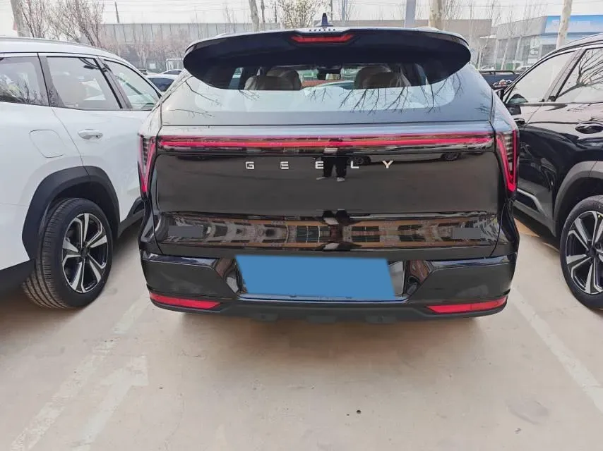 2025 Geely StarRay 1.5T 181HP L4 7DCT,autocango,china used car exporter,china ev exporter,chinese used car exporter,chinese used ev exporter