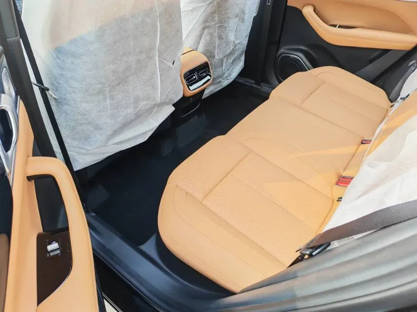 2025 Geely StarRay 1.5T 181HP L4 7DCT,autocango,china used car exporter,china ev exporter,chinese used car exporter,chinese used ev exporter