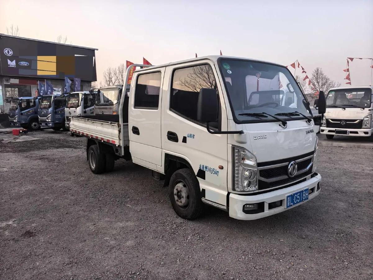 2020 WuLing HongGuang Plus 1.5L 99HP L4 6MT,autocango,china used car exporter,china ev exporter,chinese used car exporter,chinese used ev exporter