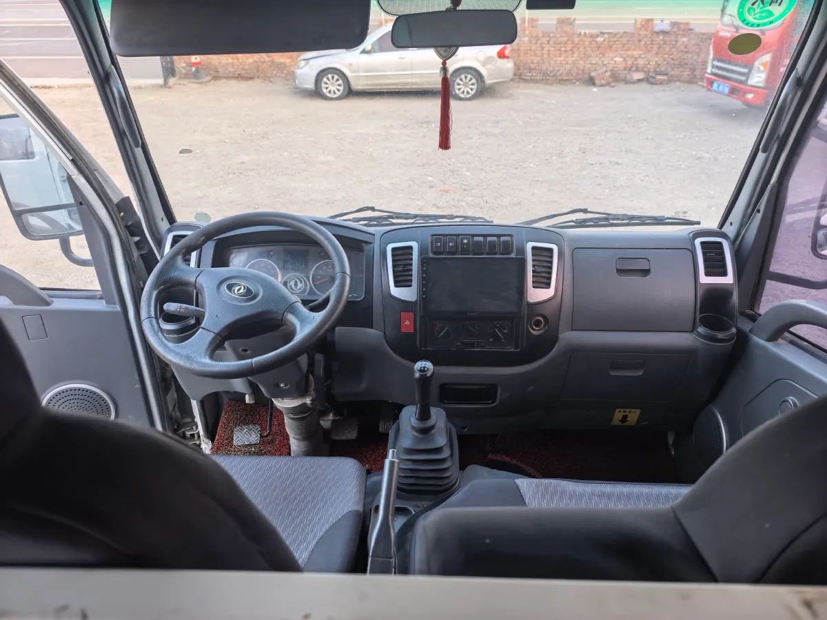 2020 WuLing HongGuang Plus 1.5L 99HP L4 6MT,autocango,china used car exporter,china ev exporter,chinese used car exporter,chinese used ev exporter