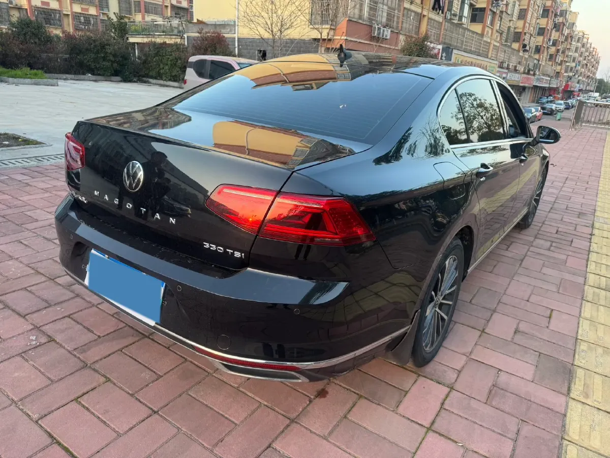 2020 Volkswagen Magotan 2.0T 186HP L4 7DCT,autocango,china used car exporter,china ev exporter,chinese used car exporter,chinese used ev exporter