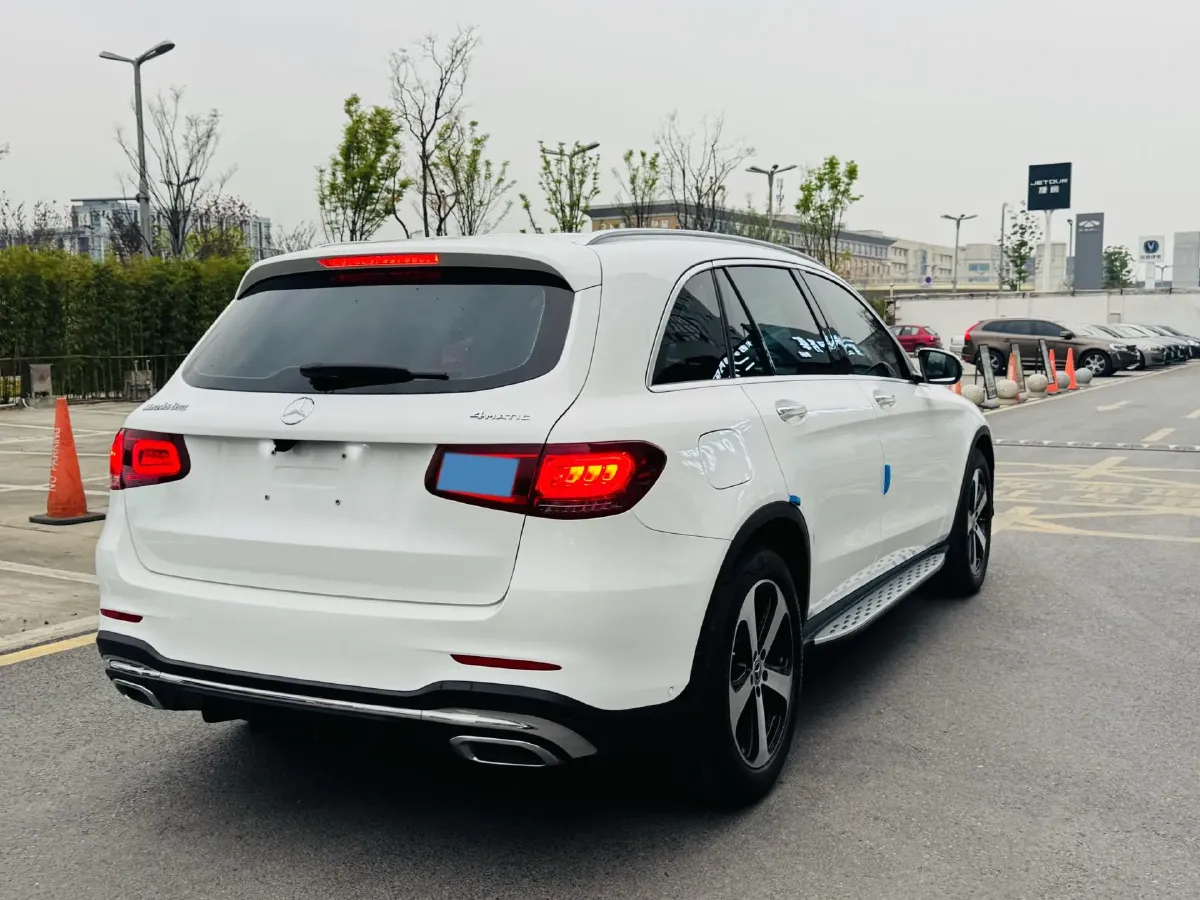 2023 Mercedes-Benz GLC Class 2.0T 204HP L4 9AT,autocango,china used car exporter,china ev exporter,chinese used car exporter,chinese used ev exporter