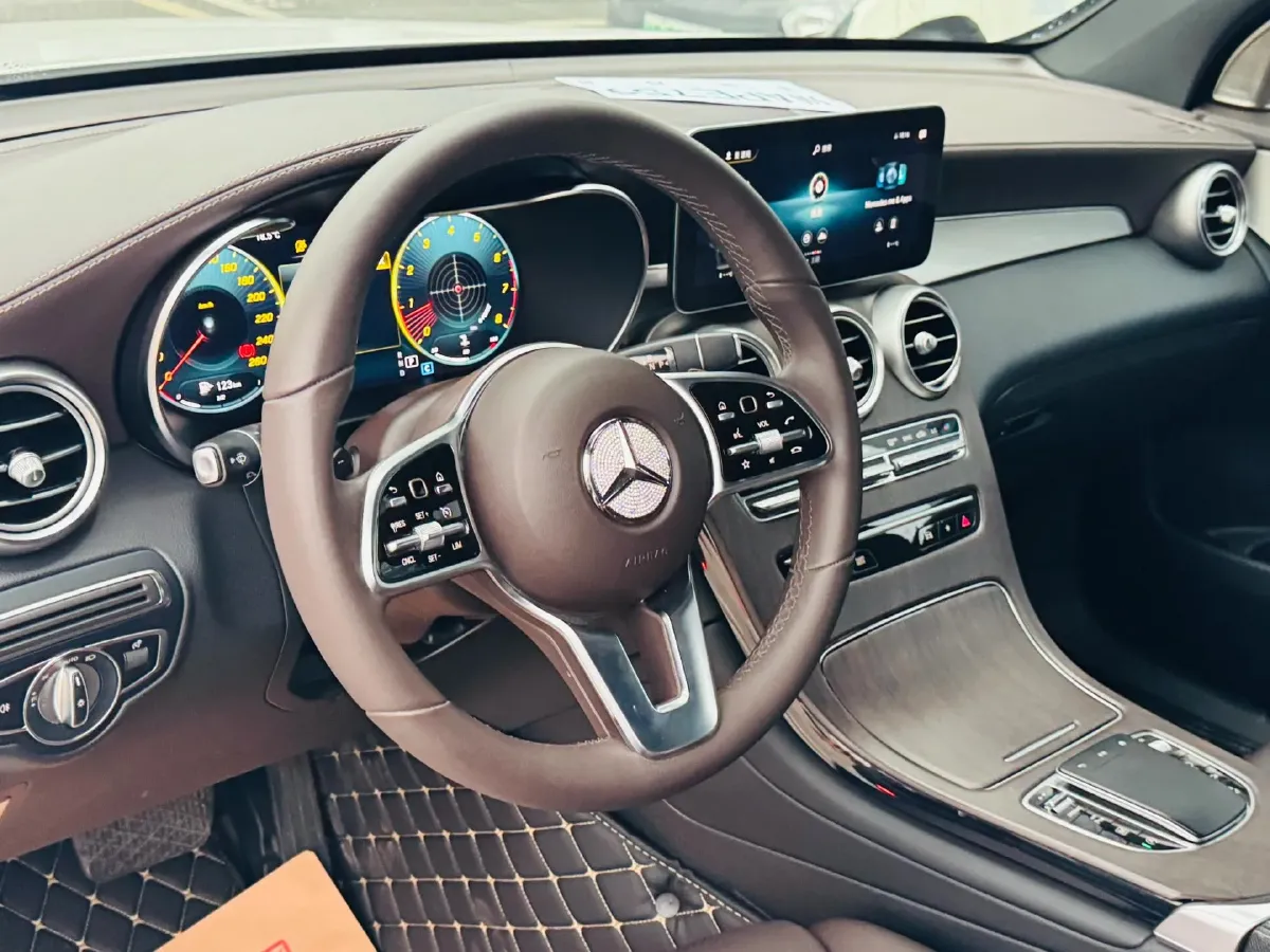 2023 Mercedes-Benz GLC Class 2.0T 204HP L4 9AT,autocango,china used car exporter,china ev exporter,chinese used car exporter,chinese used ev exporter