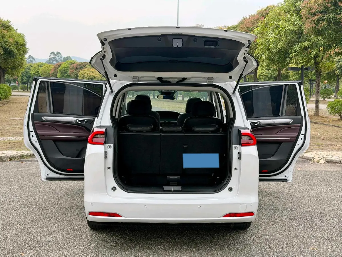 2021 GAC Trumpchi M6 1.5T 169HP L4 6AT,autocango,china used car exporter,china ev exporter,chinese used car exporter,chinese used ev exporter