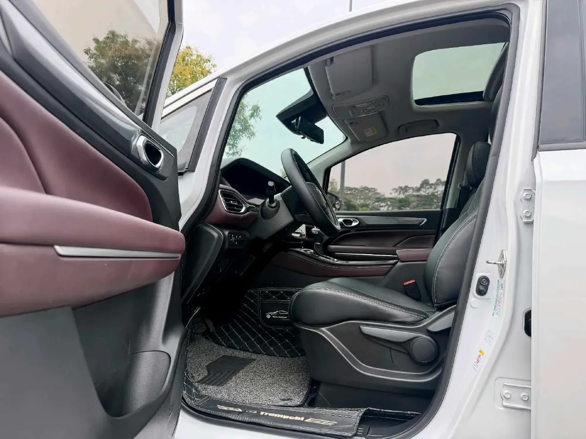 2021 GAC Trumpchi M6 1.5T 169HP L4 6AT,autocango,china used car exporter,china ev exporter,chinese used car exporter,chinese used ev exporter