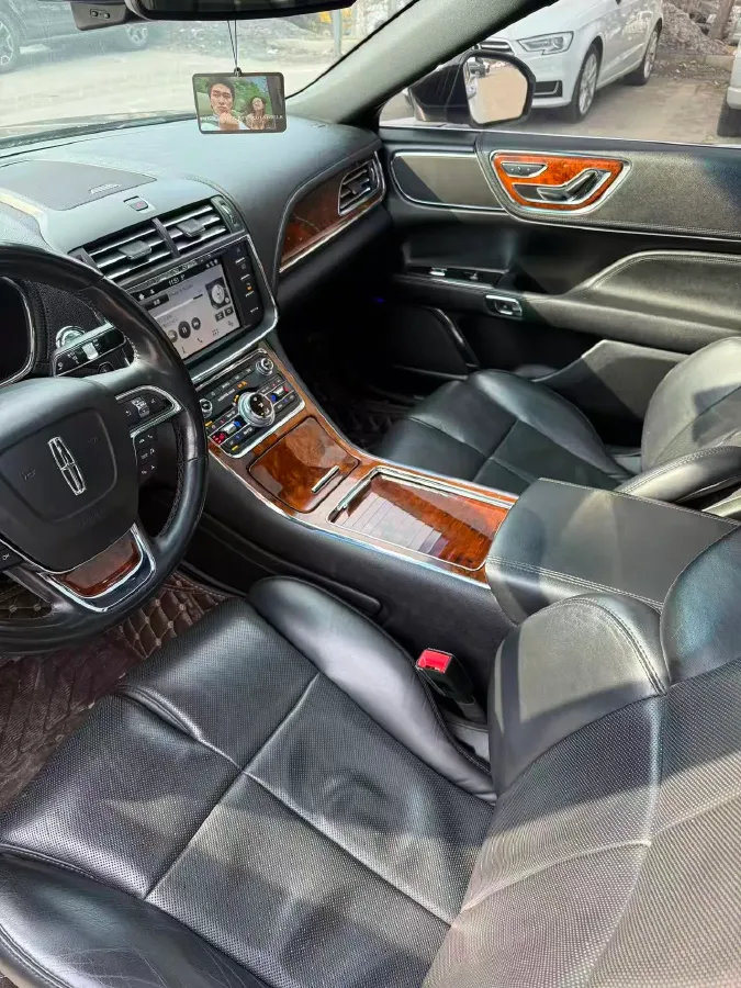 2019 Mercedes-Benz C Class 1.5T 184HP L4 9AT,autocango,china used car exporter,china ev exporter,chinese used car exporter,chinese used ev exporter