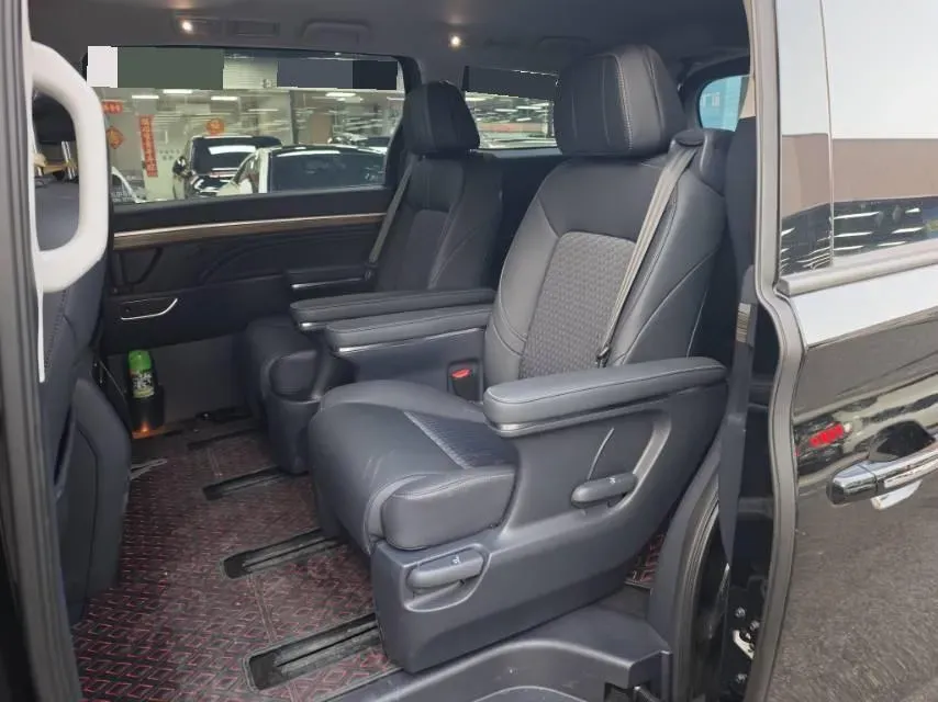 2024 GAC Trumpchi M8 2.0T 252HP L4 8AT,autocango,china used car exporter,china ev exporter,chinese used car exporter,chinese used ev exporter