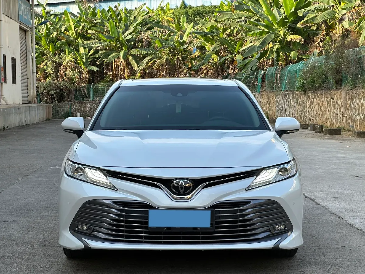 2018 Toyota Camry 2.0L 169HP L4 6AT,autocango,china used car exporter,china ev exporter,chinese used car exporter,chinese used ev exporter