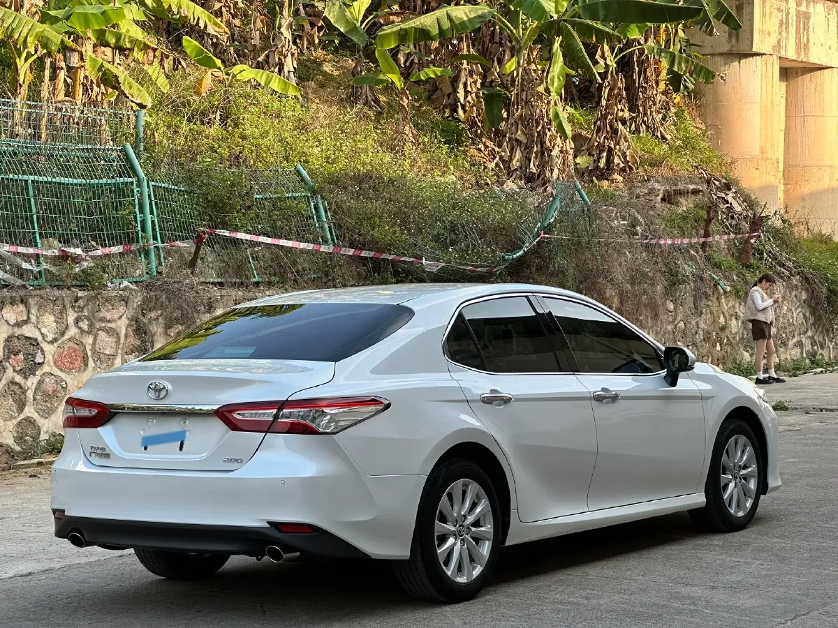 2018 Toyota Camry 2.0L 169HP L4 6AT,autocango,china used car exporter,china ev exporter,chinese used car exporter,chinese used ev exporter