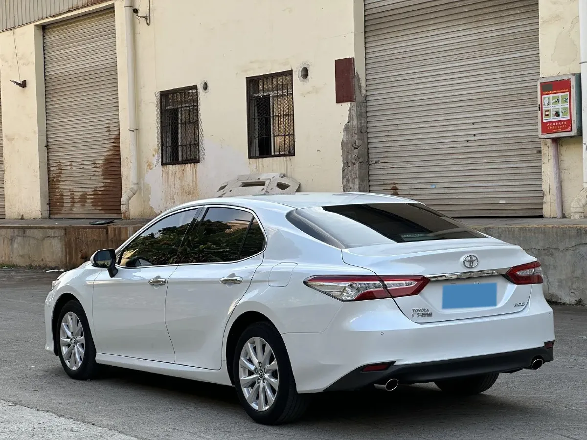 2018 Toyota Camry 2.0L 169HP L4 6AT,autocango,china used car exporter,china ev exporter,chinese used car exporter,chinese used ev exporter