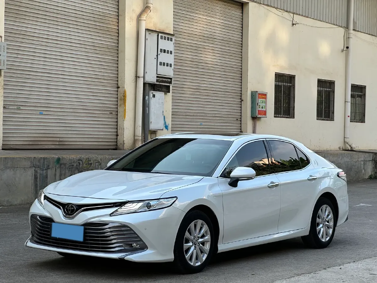 2018 Toyota Camry 2.0L 169HP L4 6AT,autocango,china used car exporter,china ev exporter,chinese used car exporter,chinese used ev exporter