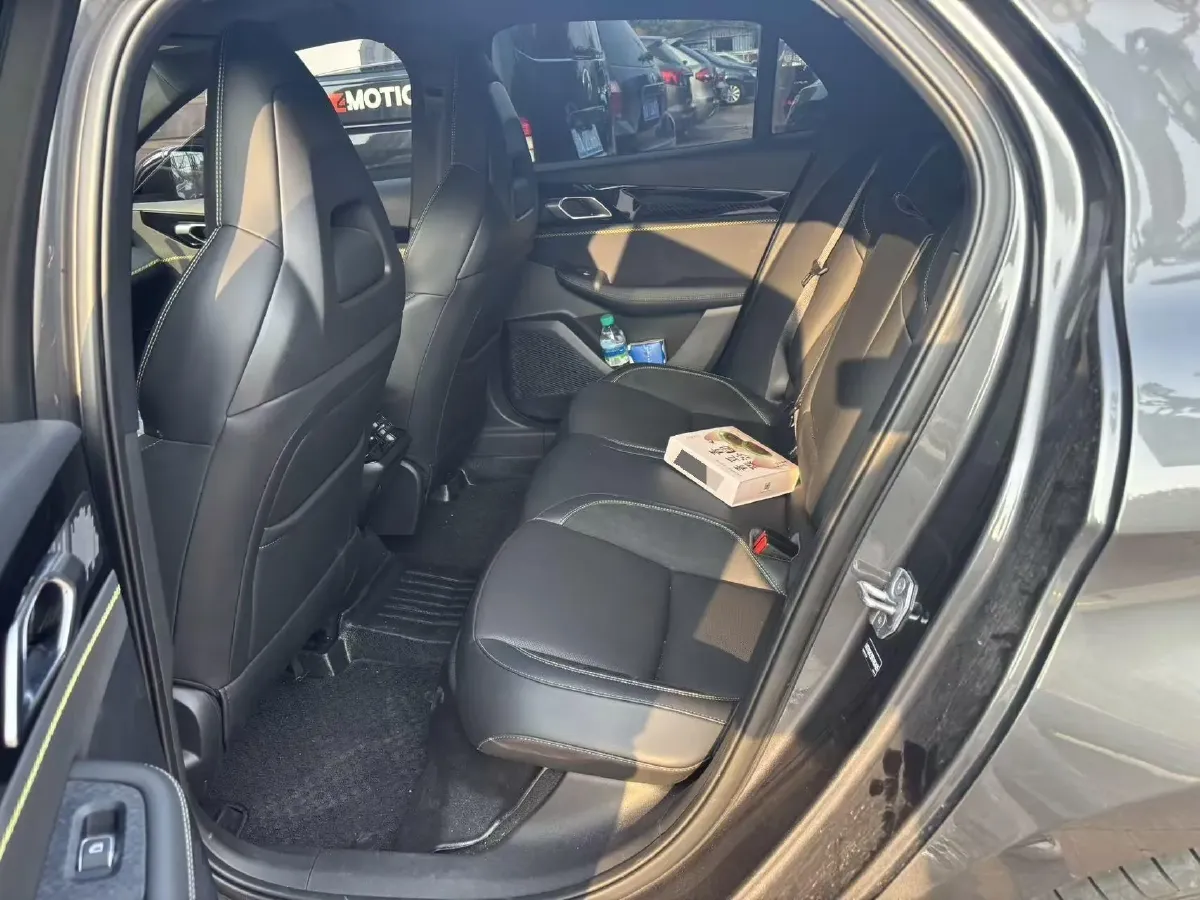 2025 LYNK&CO 03 1.5T 181HP L4 7DCT,autocango,china used car exporter,china ev exporter,chinese used car exporter,chinese used ev exporter