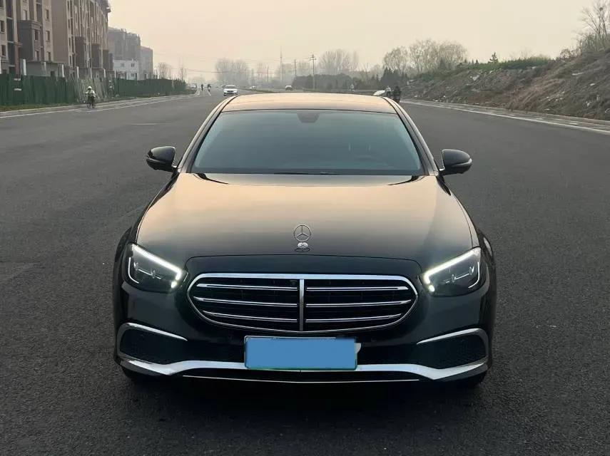 2021 Mercedes-Benz E Class 2.0T 211HP L4 9AT PHEV 25.4KWH,autocango,china used car exporter,china ev exporter,chinese used car exporter,chinese used ev exporter