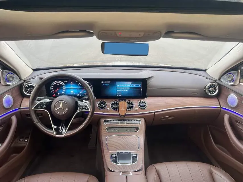 2021 Mercedes-Benz E Class 2.0T 211HP L4 9AT PHEV 25.4KWH,autocango,china used car exporter,china ev exporter,chinese used car exporter,chinese used ev exporter