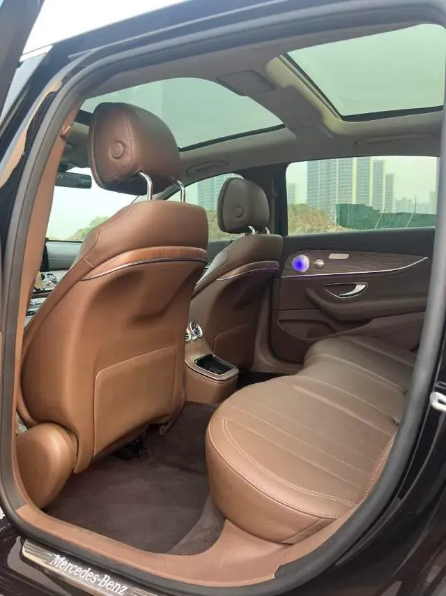 2021 Mercedes-Benz E Class 2.0T 211HP L4 9AT PHEV 25.4KWH,autocango,china used car exporter,china ev exporter,chinese used car exporter,chinese used ev exporter