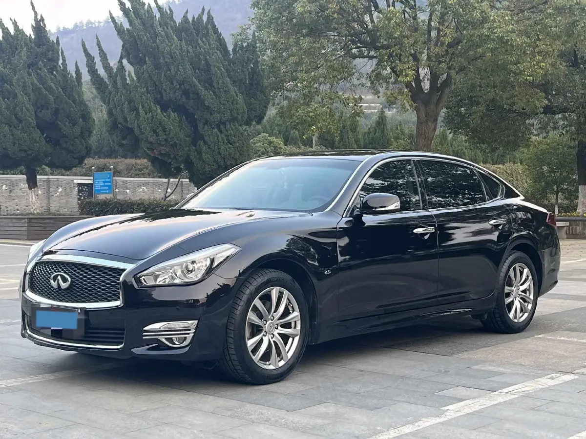 2015 Infiniti Q70 2.5L 222HP V6 7AT,autocango,china used car exporter,china ev exporter,chinese used car exporter,chinese used ev exporter