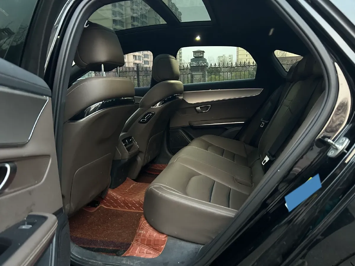 2020 WEY VV7 2.0T 227HP L4 7DCT PHEV,autocango,china used car exporter,china ev exporter,chinese used car exporter,chinese used ev exporter