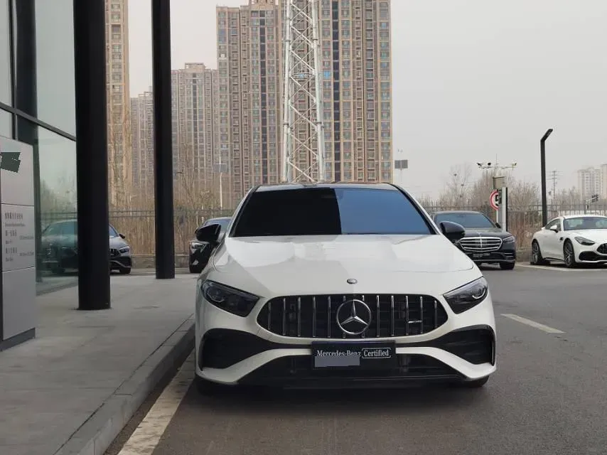 2024 Mercedes-Benz A AMG 2.0T 306HP L4 8DCT,autocango,china used car exporter,china ev exporter,chinese used car exporter,chinese used ev exporter