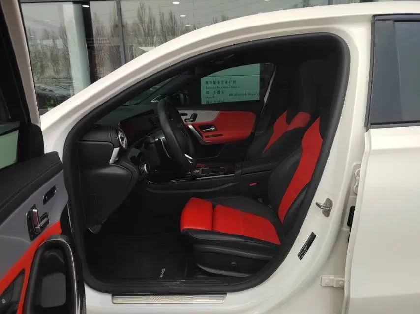 2024 Mercedes-Benz A AMG 2.0T 306HP L4 8DCT,autocango,china used car exporter,china ev exporter,chinese used car exporter,chinese used ev exporter