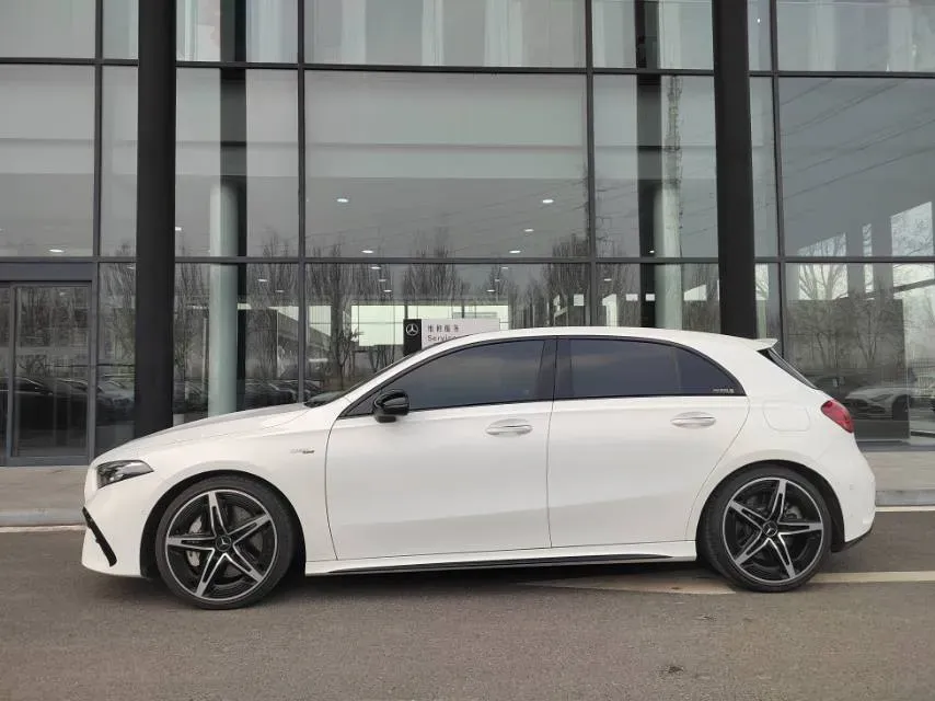 2024 Mercedes-Benz A AMG 2.0T 306HP L4 8DCT,autocango,china used car exporter,china ev exporter,chinese used car exporter,chinese used ev exporter