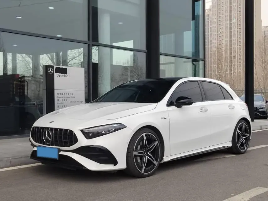 2024 Mercedes-Benz A AMG 2.0T 306HP L4 8DCT,autocango,china used car exporter,china ev exporter,chinese used car exporter,chinese used ev exporter
