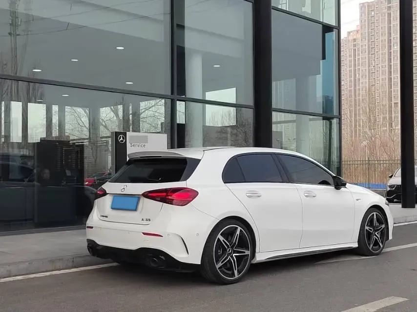 2024 Mercedes-Benz A AMG 2.0T 306HP L4 8DCT,autocango,china used car exporter,china ev exporter,chinese used car exporter,chinese used ev exporter