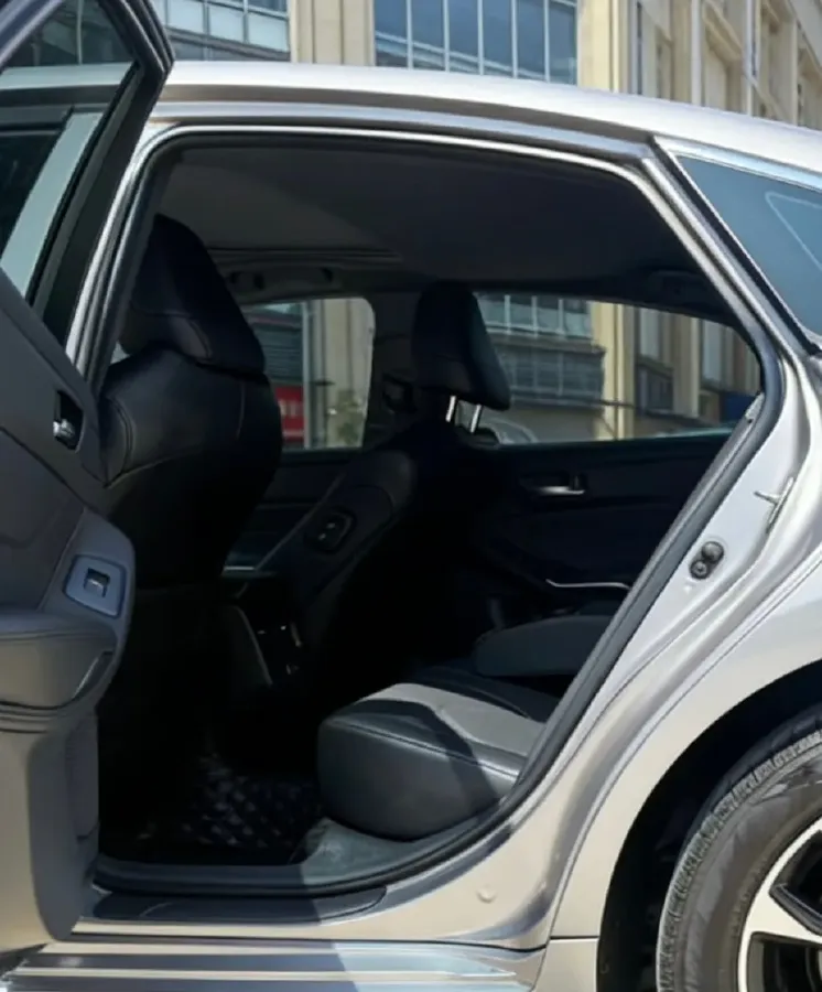 2022 Toyota Avalon 2.0L 178HP L4 CVT,autocango,china used car exporter,china ev exporter,chinese used car exporter,chinese used ev exporter