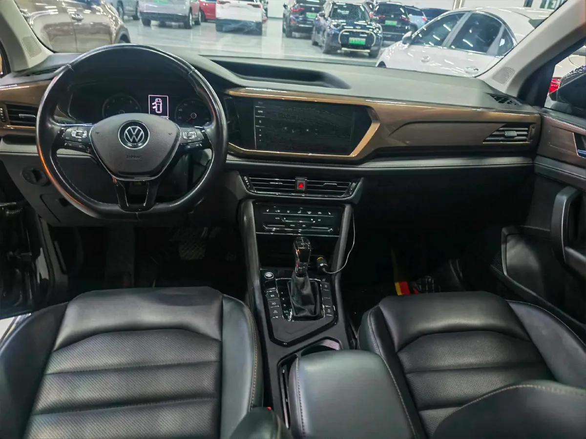 2021 Volkswagen Tharu 1.4T 150HP L4 7DCT,autocango,china used car exporter,china ev exporter,chinese used car exporter,chinese used ev exporter