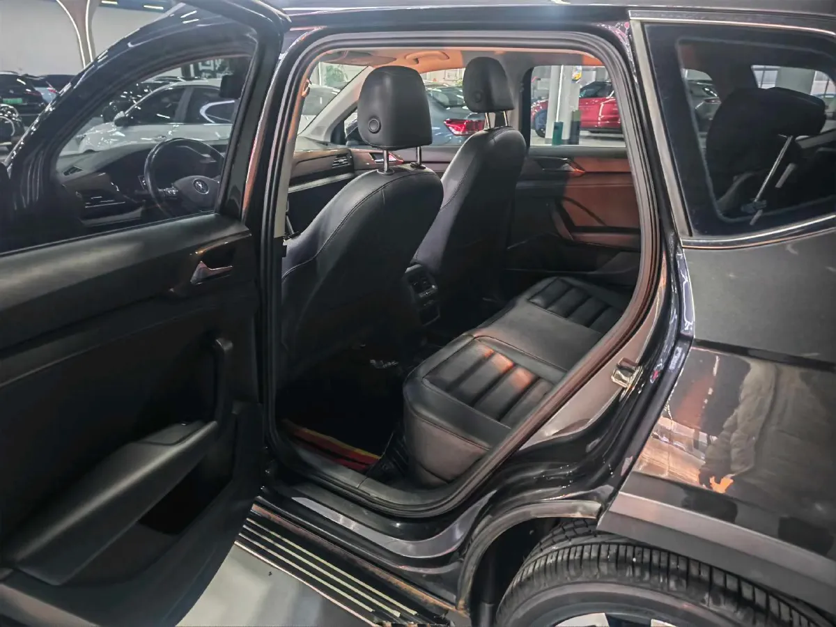 2021 Volkswagen Tharu 1.4T 150HP L4 7DCT,autocango,china used car exporter,china ev exporter,chinese used car exporter,chinese used ev exporter